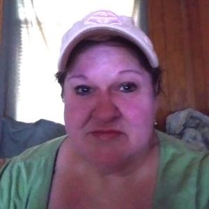 Meet your Posher, Alyson